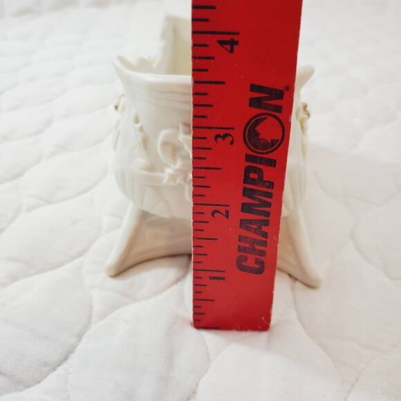 Vintage Elegant Holly Porcelain Sleigh #3579 3D Planter Decor Christmas Holiday - Picture 8 of 10